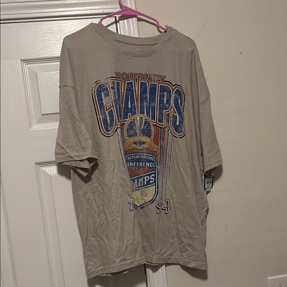 NWT Oversized Graphic T-Shirt size large